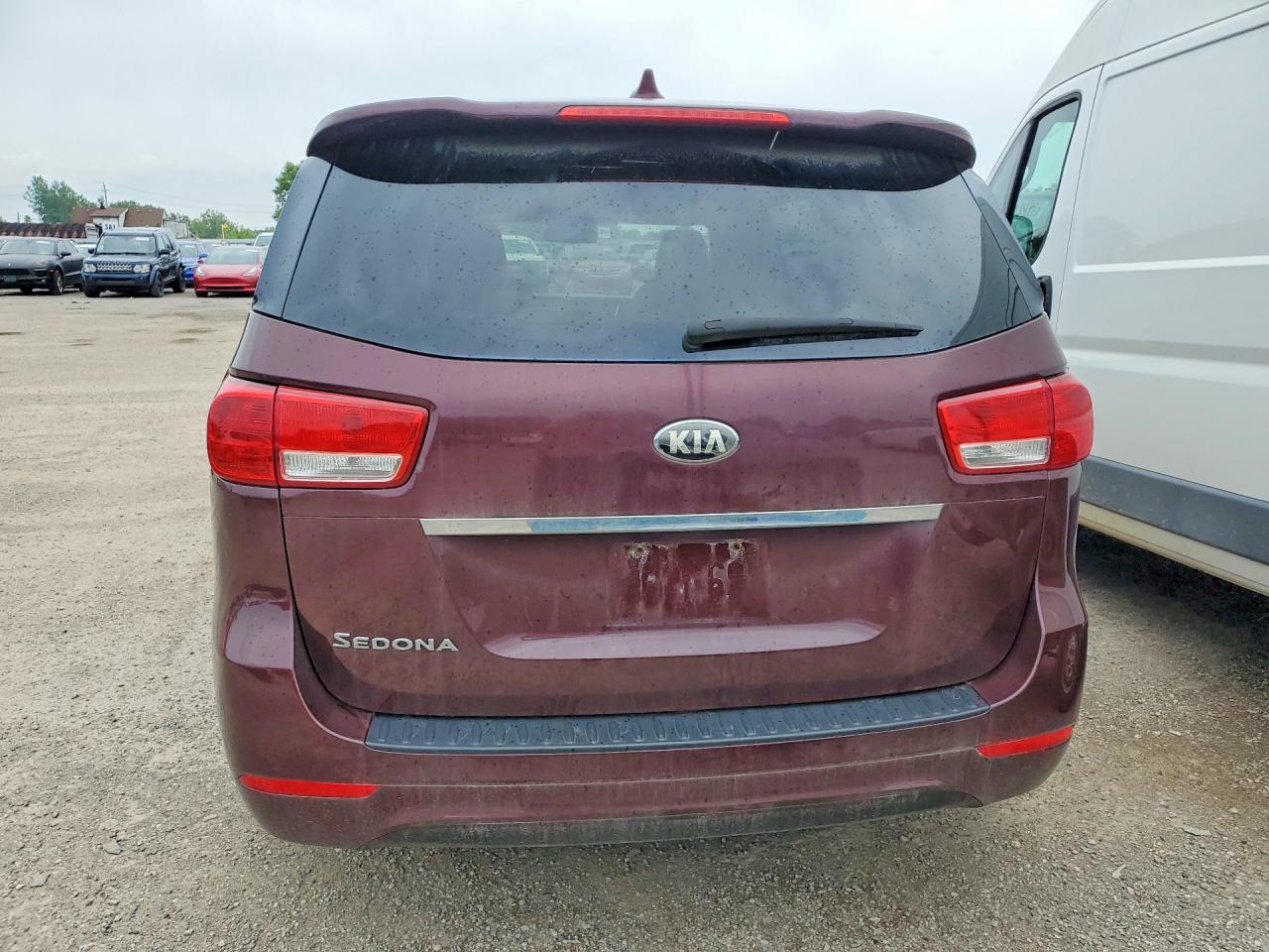2016 KIA SEDONA