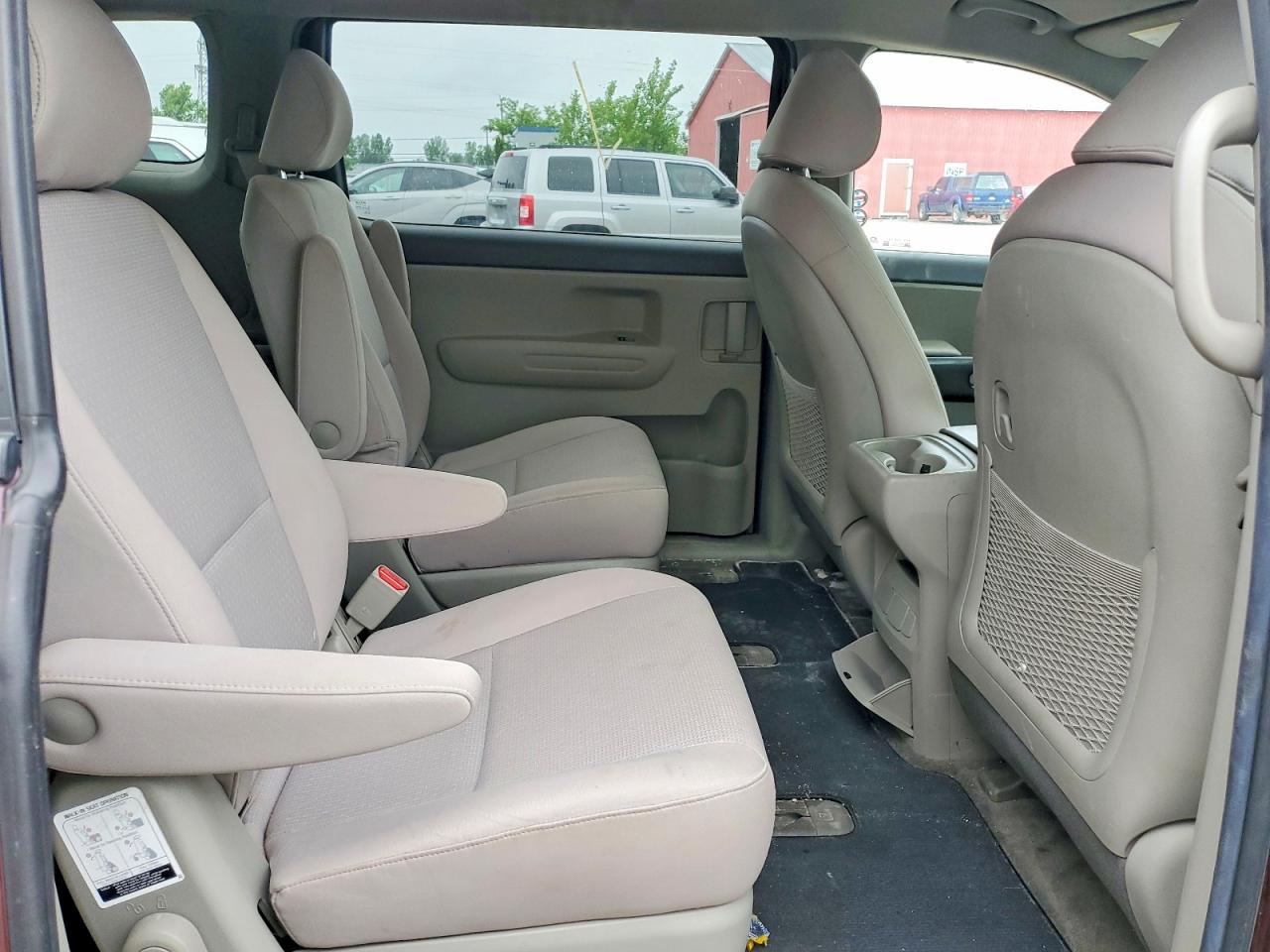 2016 KIA SEDONA