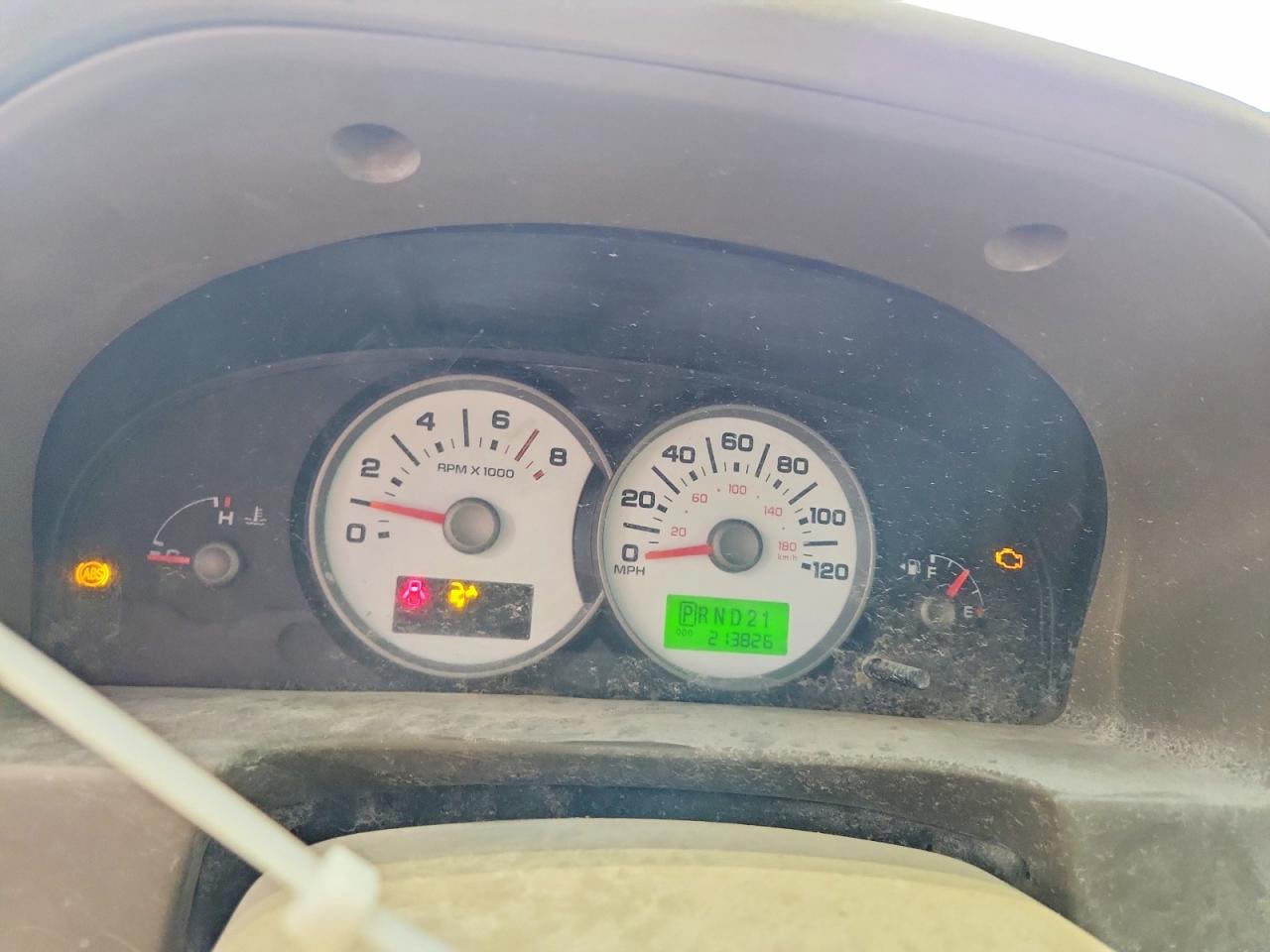 2005 FORD ESCAPE
