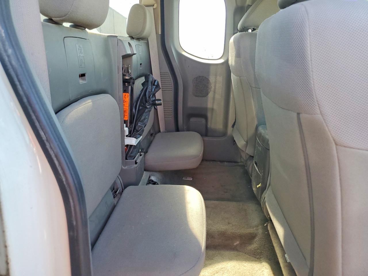 2017 NISSAN FRONTIER