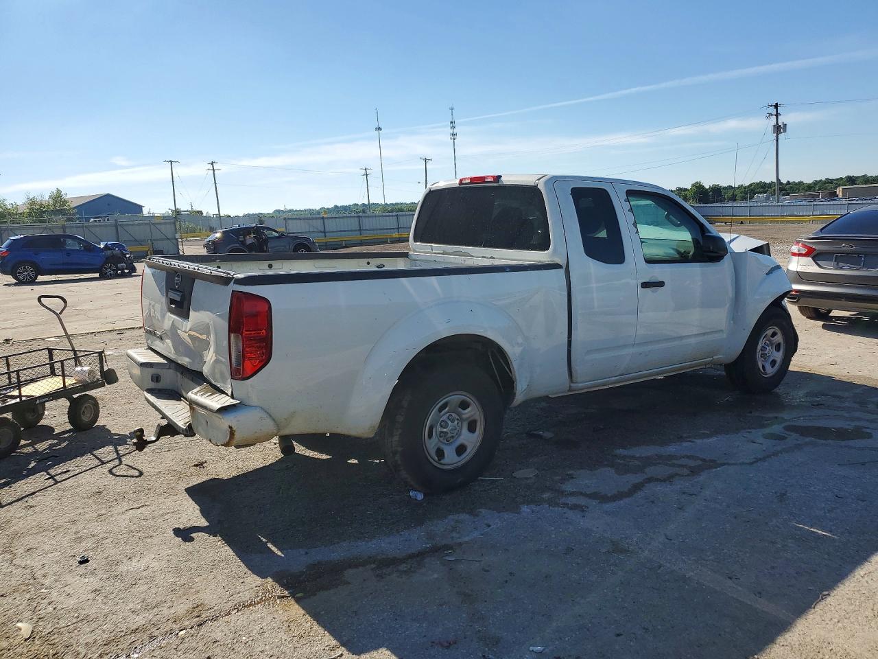 2017 NISSAN FRONTIER