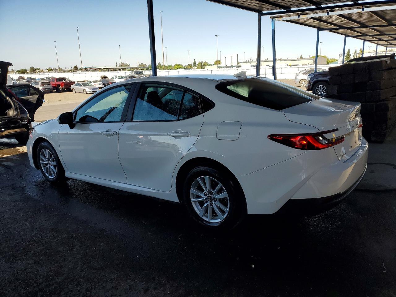 2025 TOYOTA CAMRY