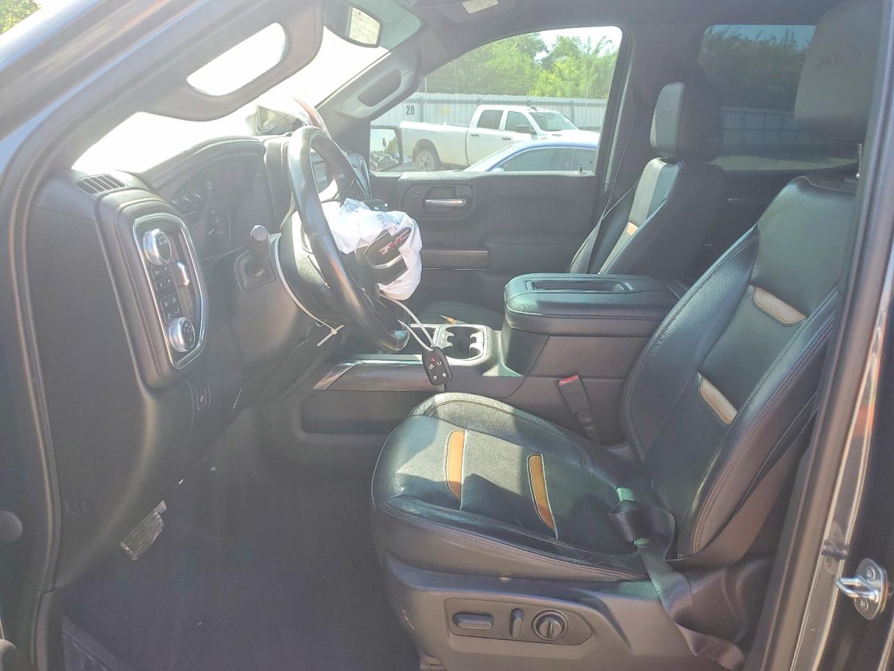 2021 GMC SIERRA