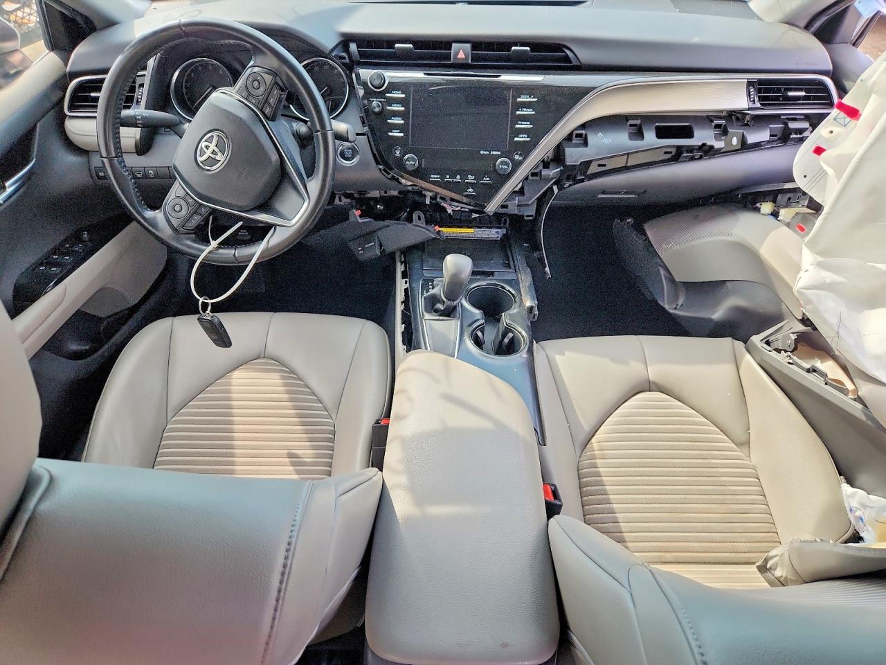 2019 TOYOTA CAMRY