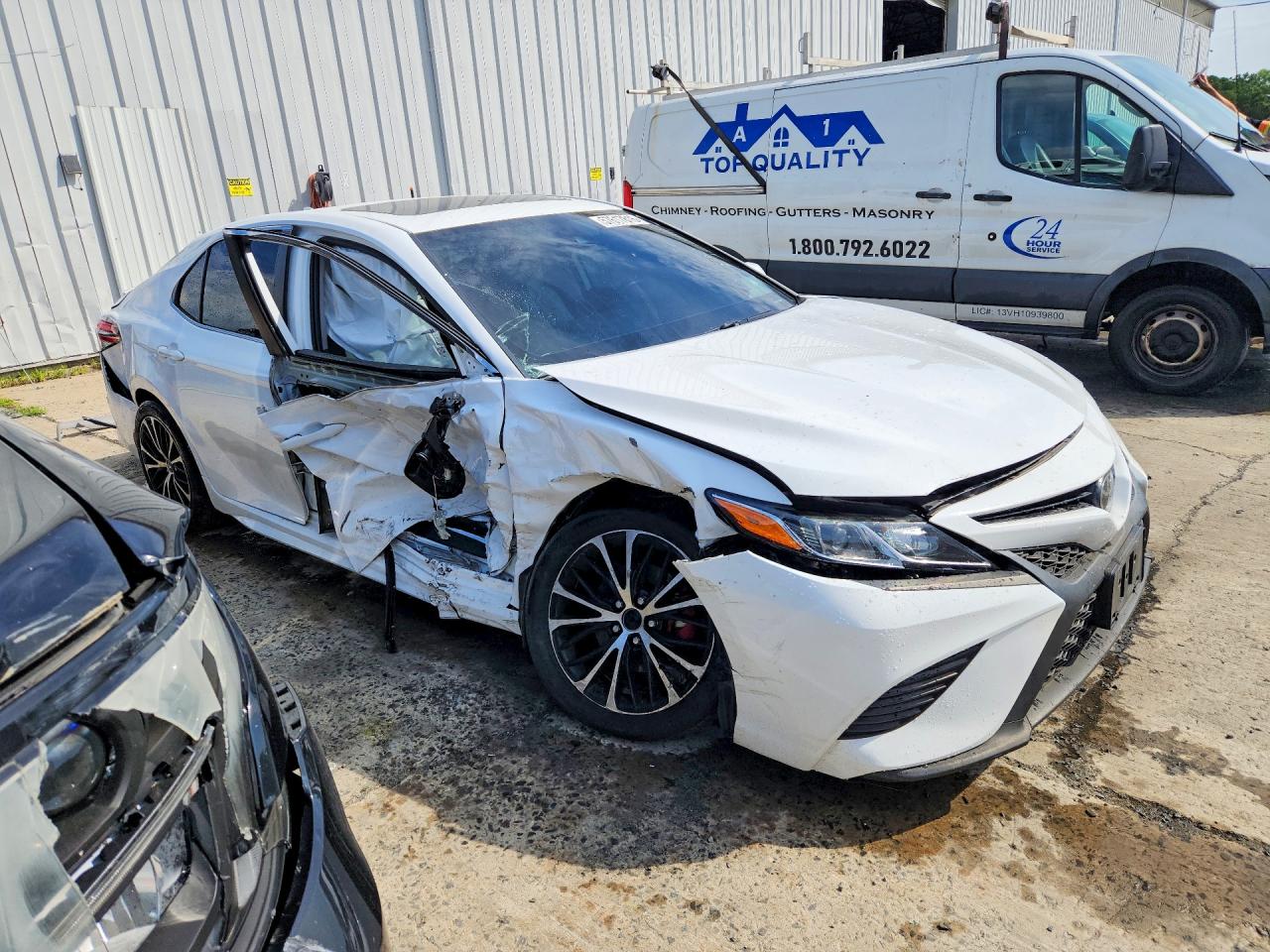 2019 TOYOTA CAMRY
