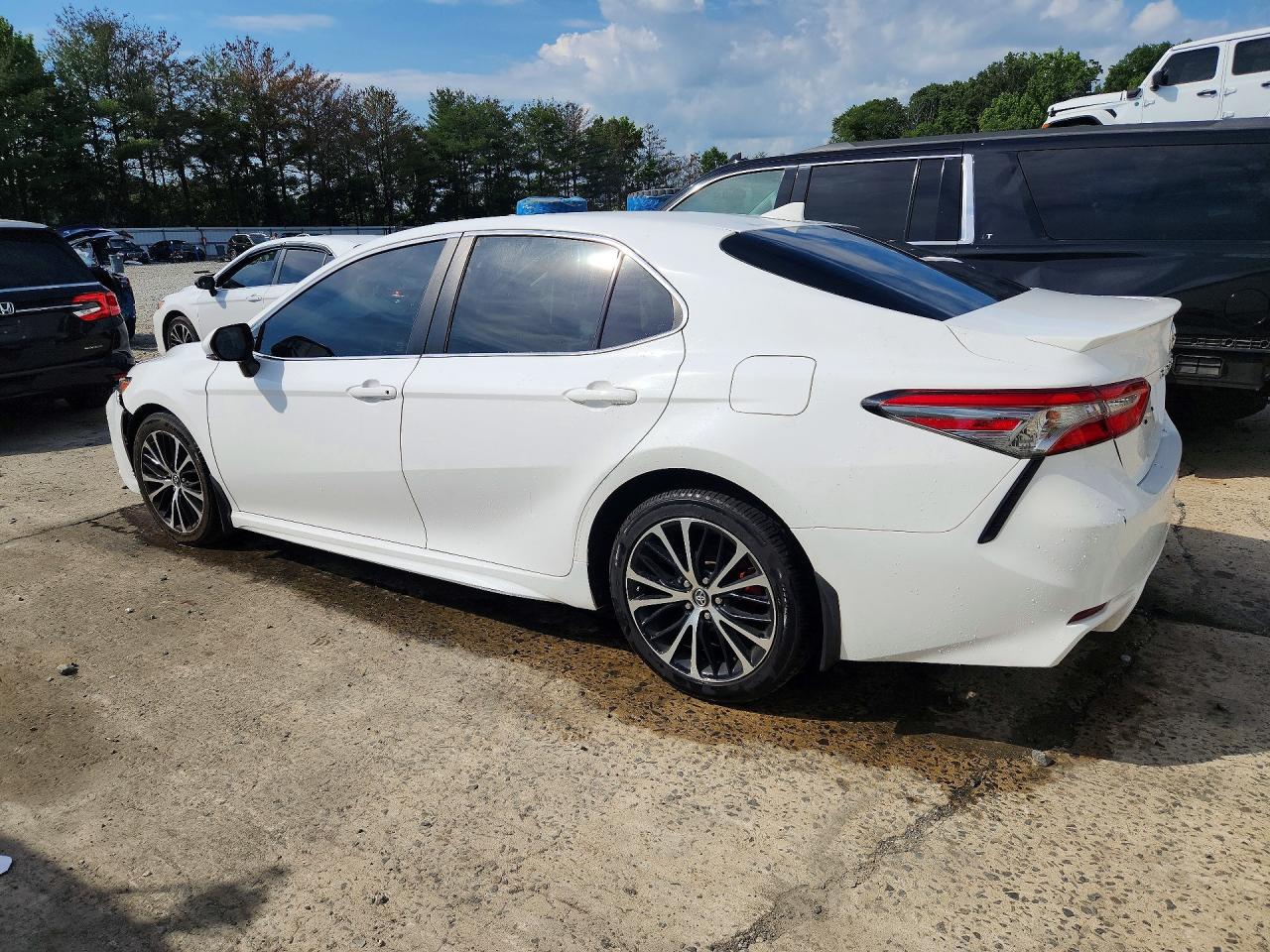 2019 TOYOTA CAMRY