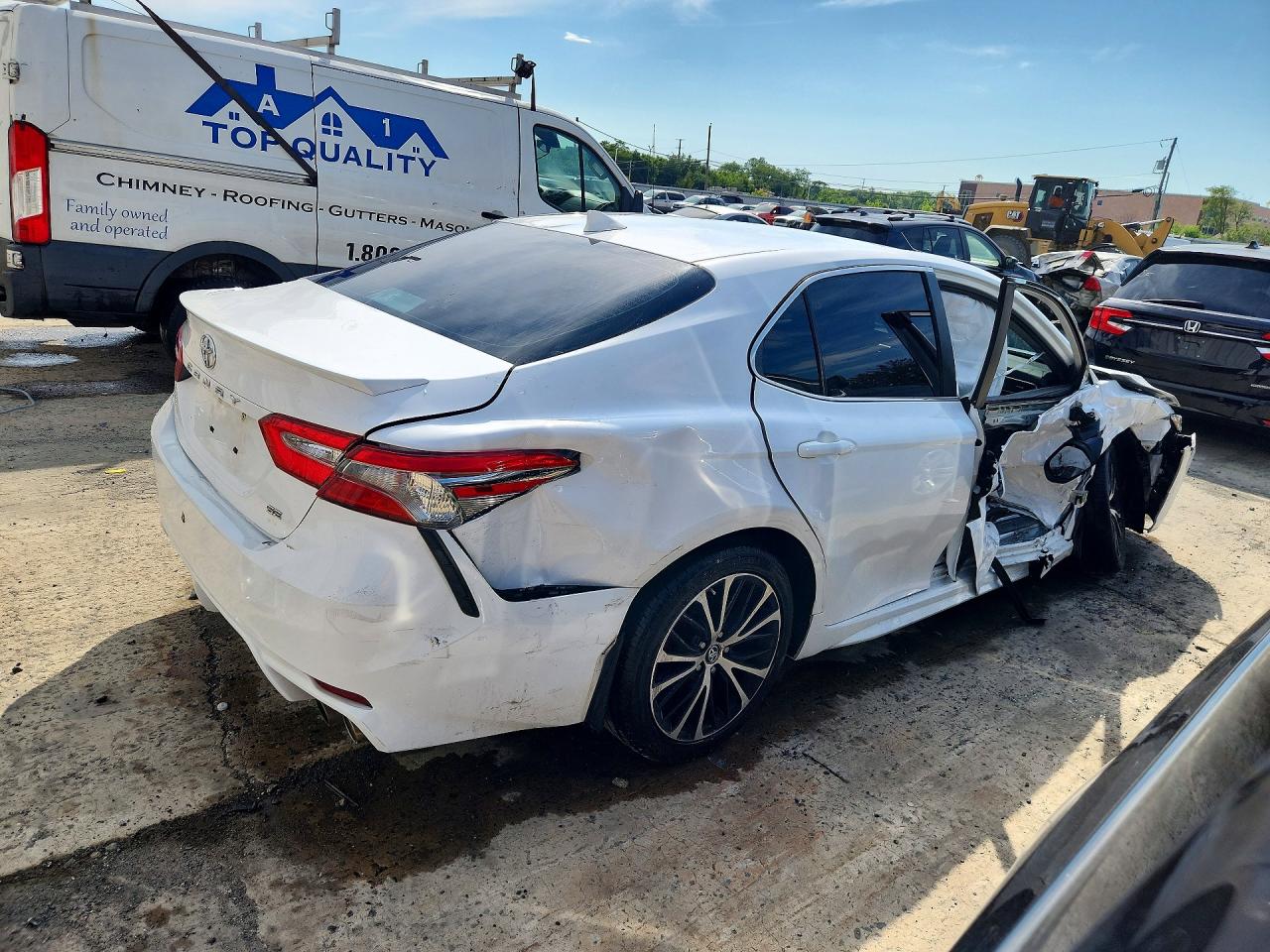 2019 TOYOTA CAMRY