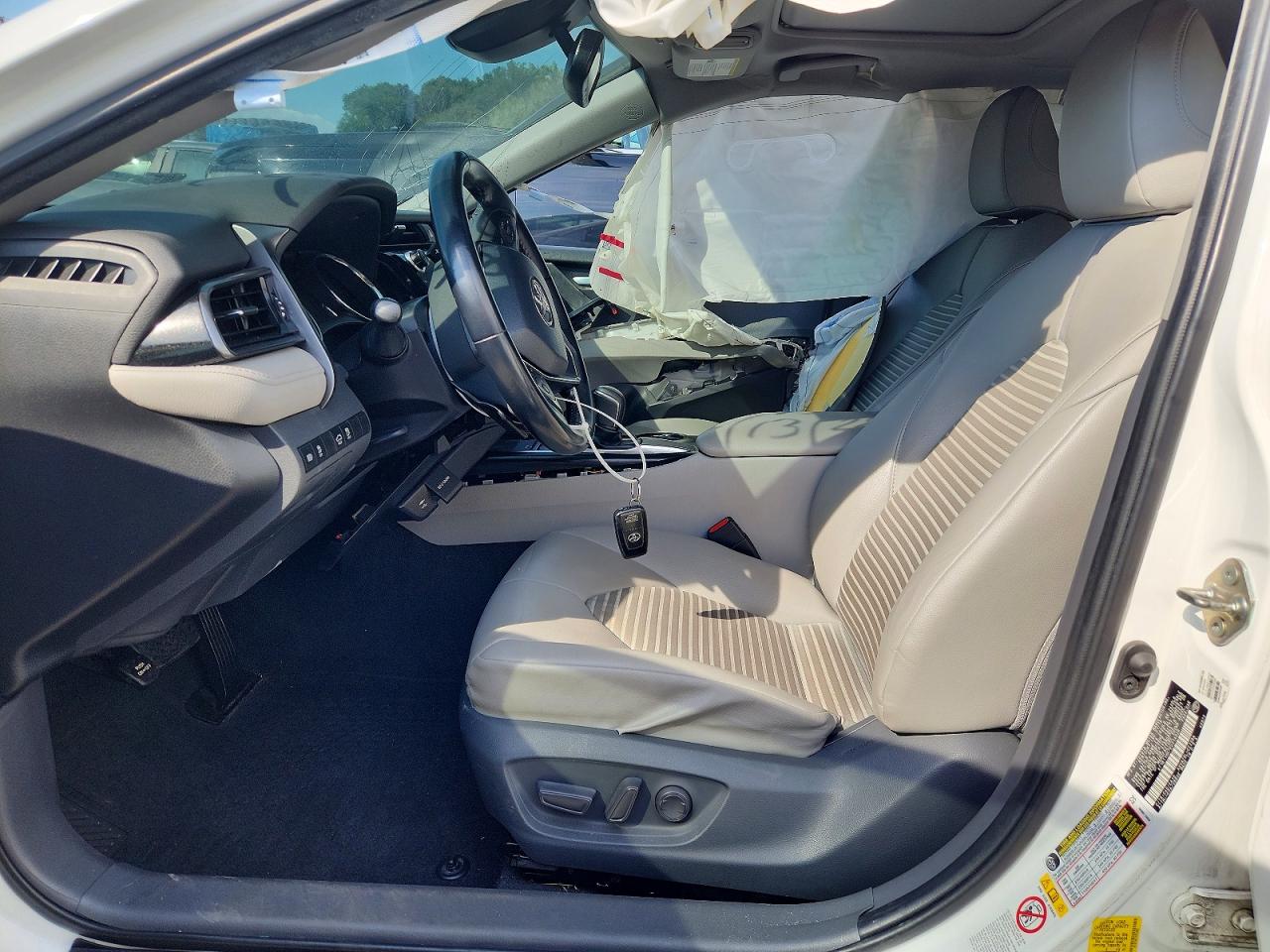2019 TOYOTA CAMRY