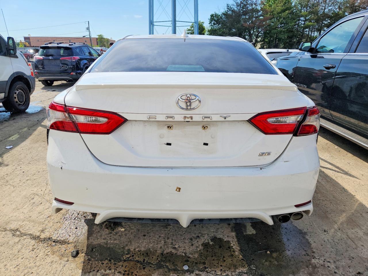 2019 TOYOTA CAMRY