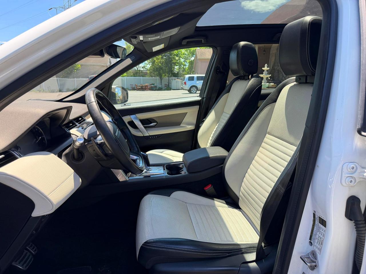 2020 LAND ROVER DISCOVERY