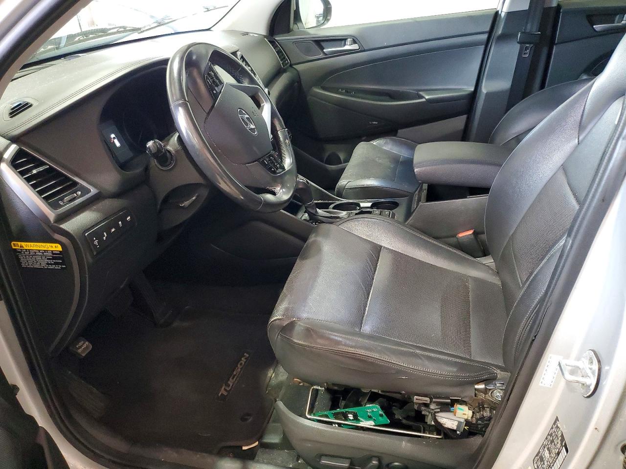 2017 HYUNDAI TUCSON