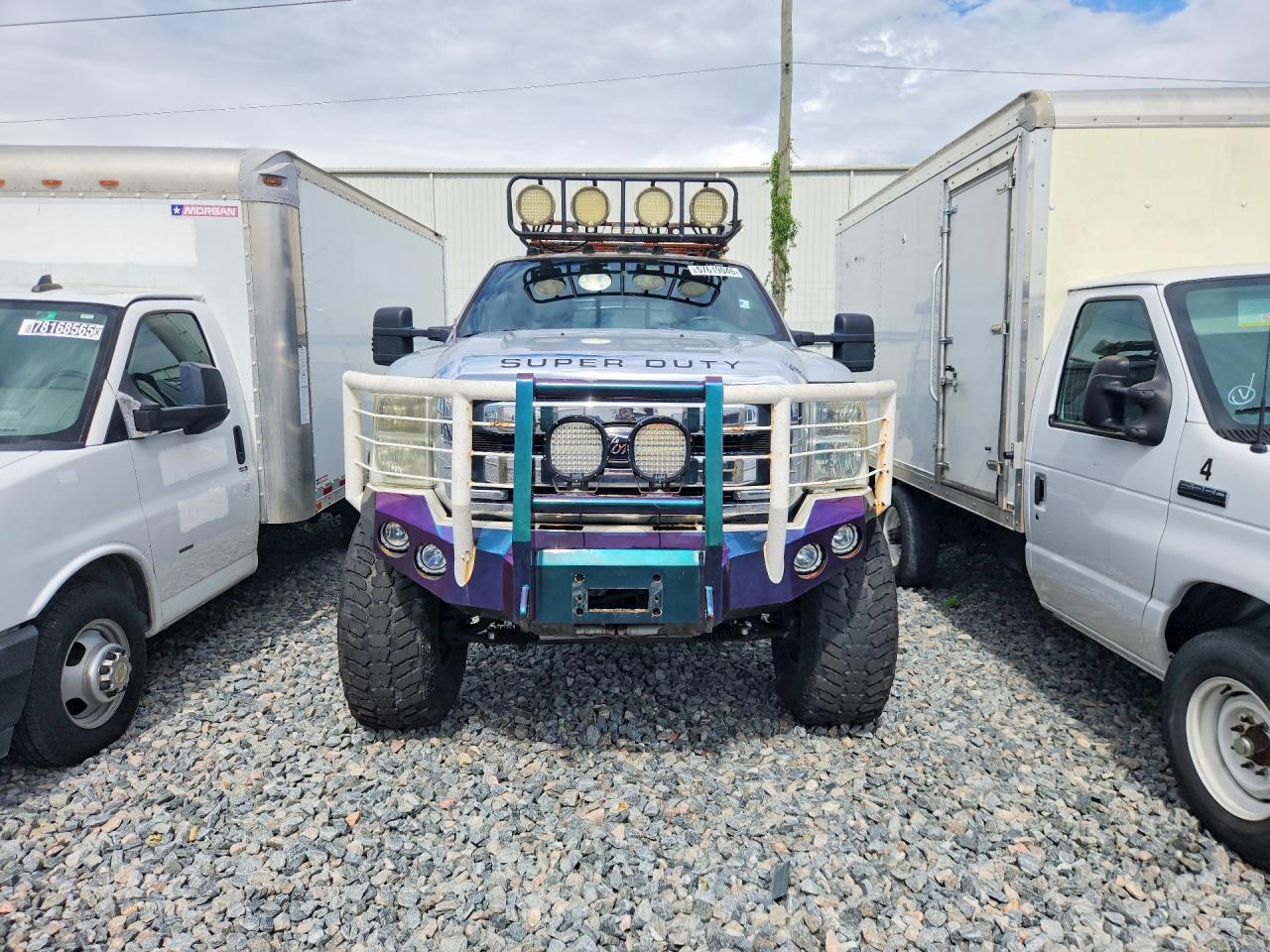 2011 FORD F350