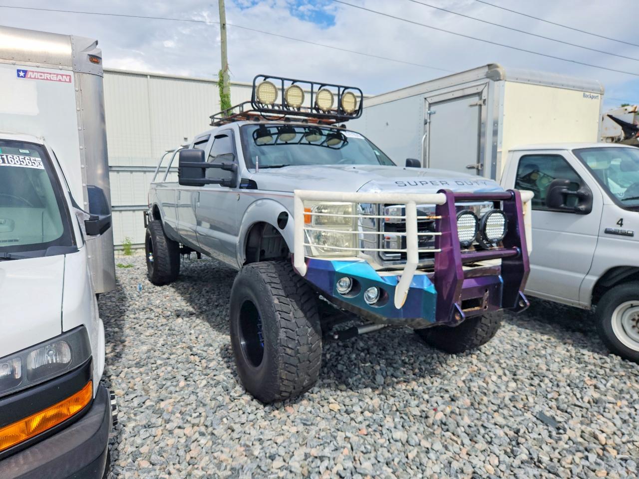 2011 FORD F350