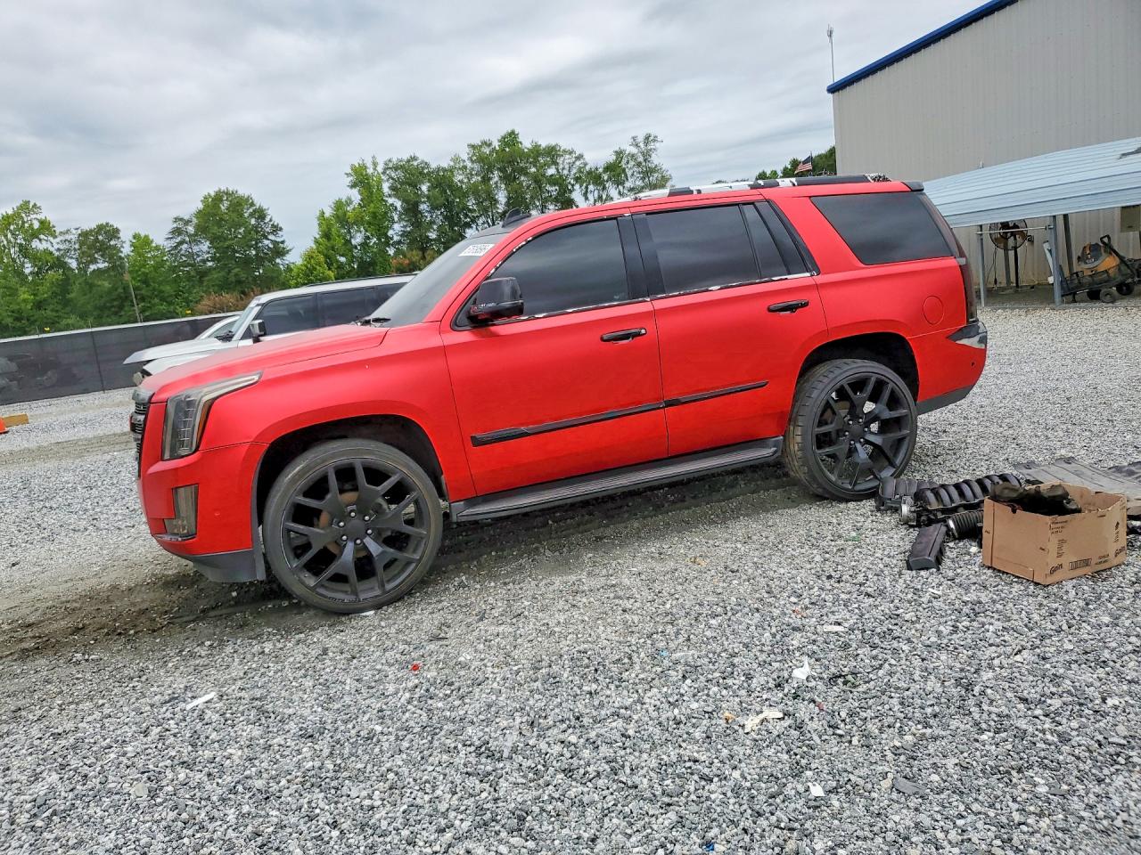 2017 CADILLAC ESCALADE