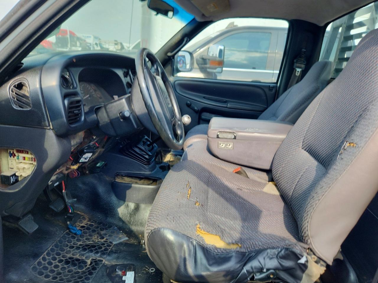 2001 DODGE RAM 3500