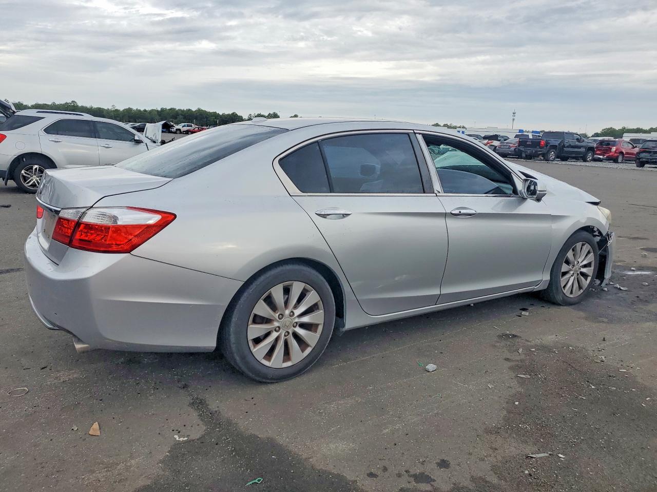 2013 HONDA ACCORD