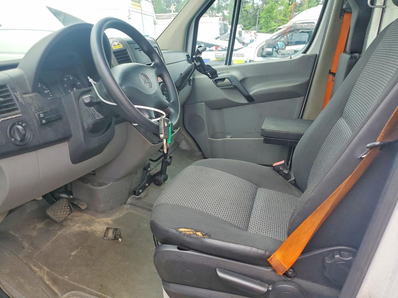 2012 MERCEDES-BENZ SPRINTER