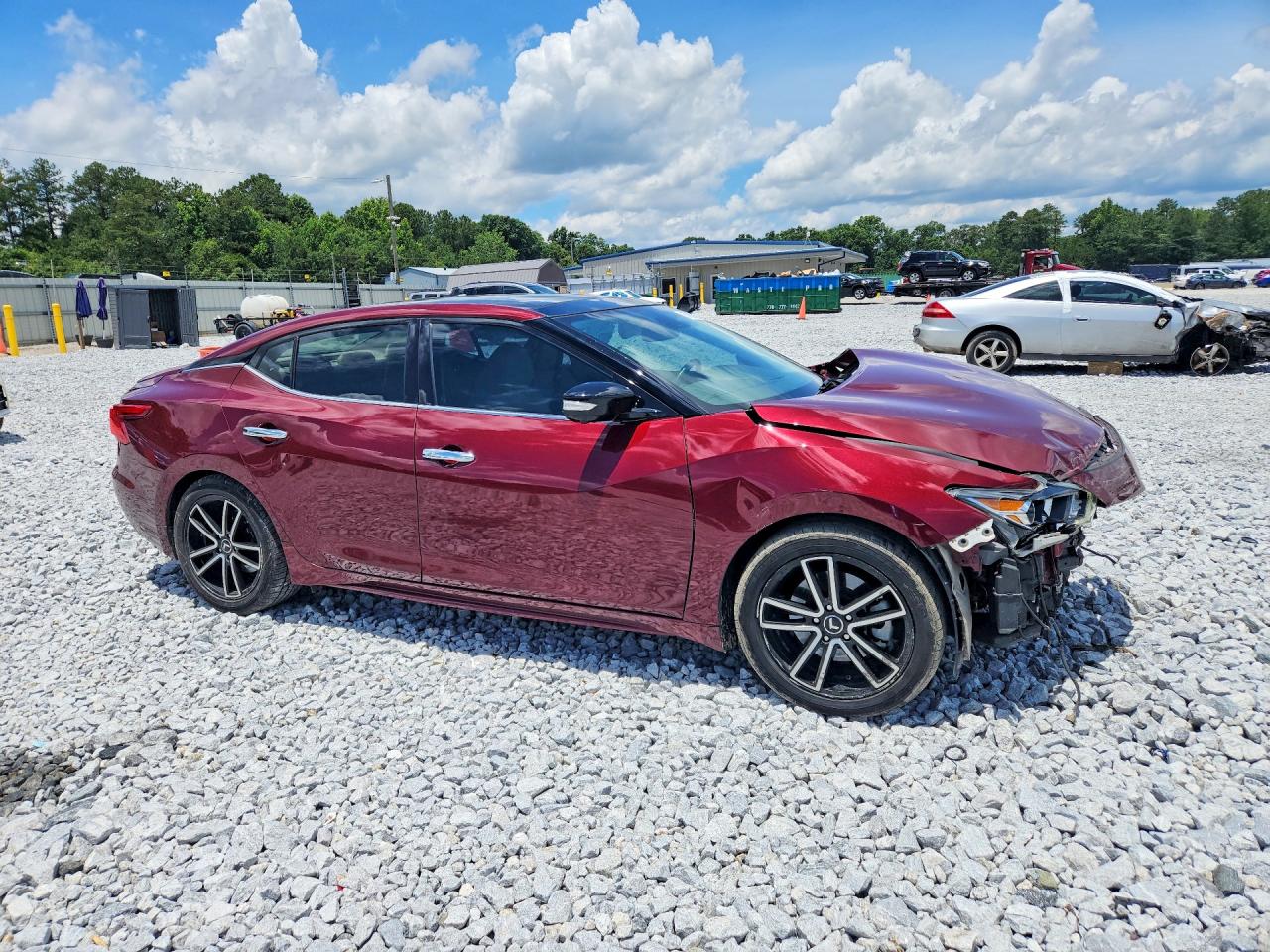 2017 NISSAN MAXIMA
