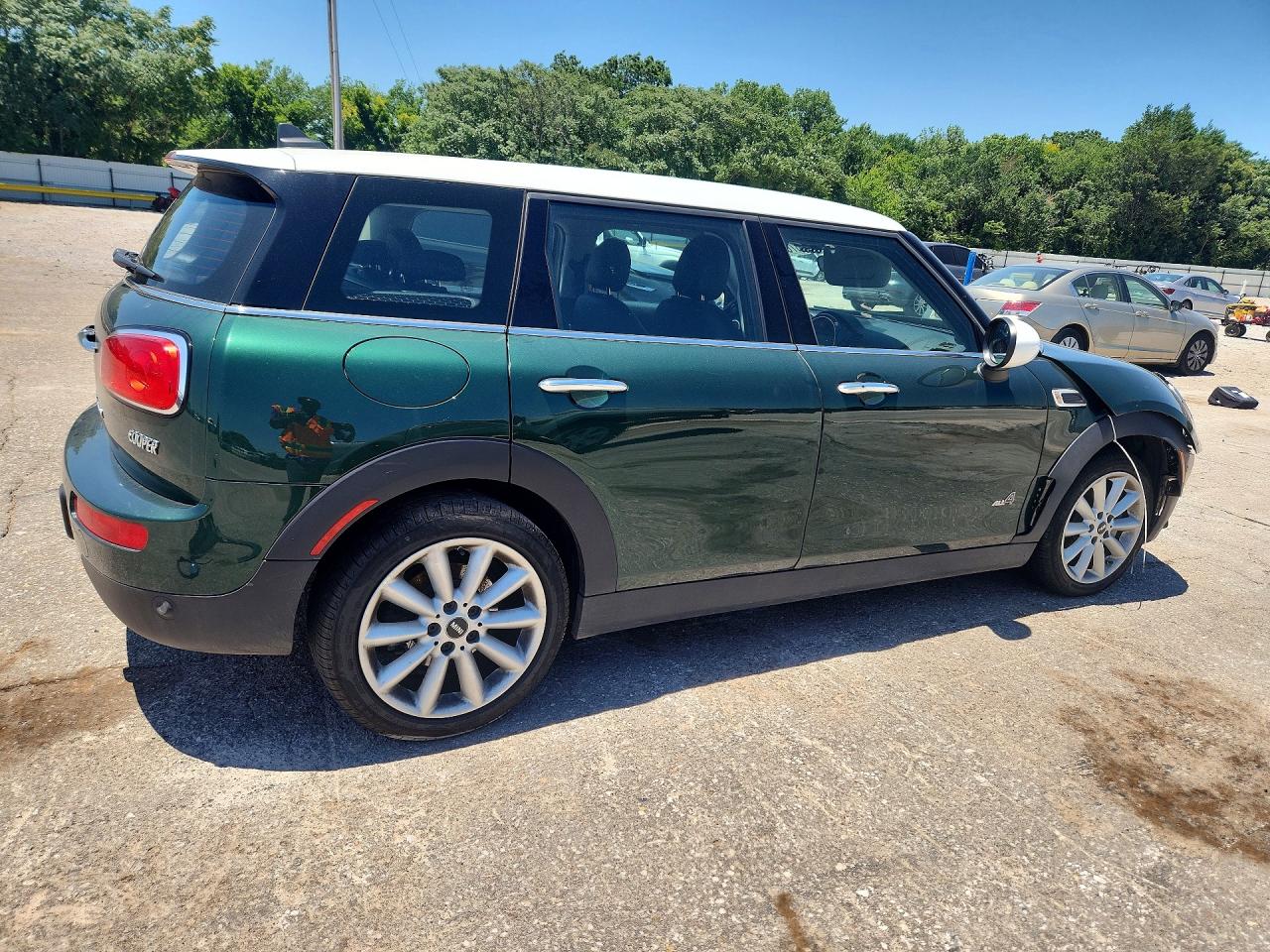2018 MINI COOPER