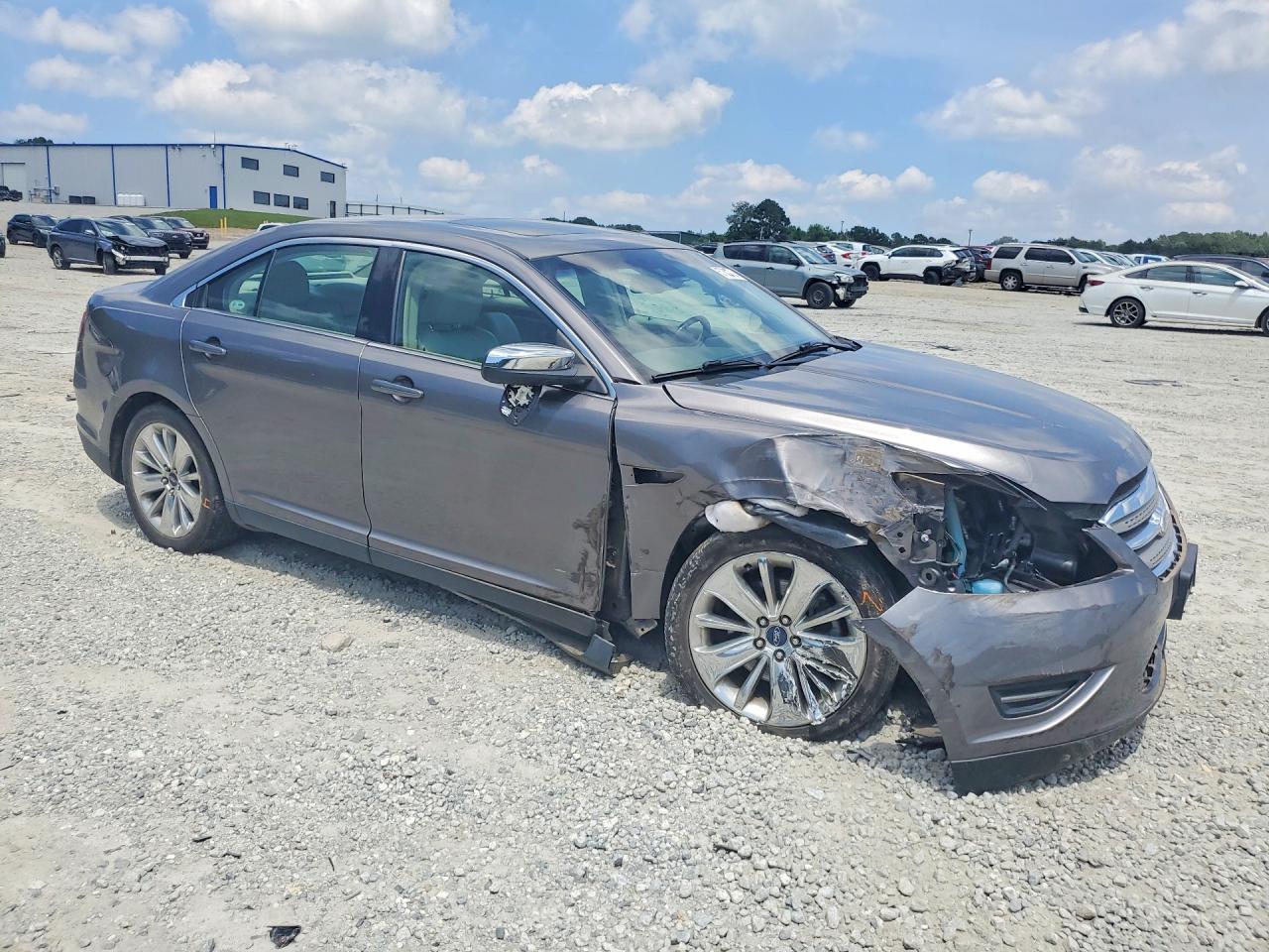 2011 FORD TAURUS