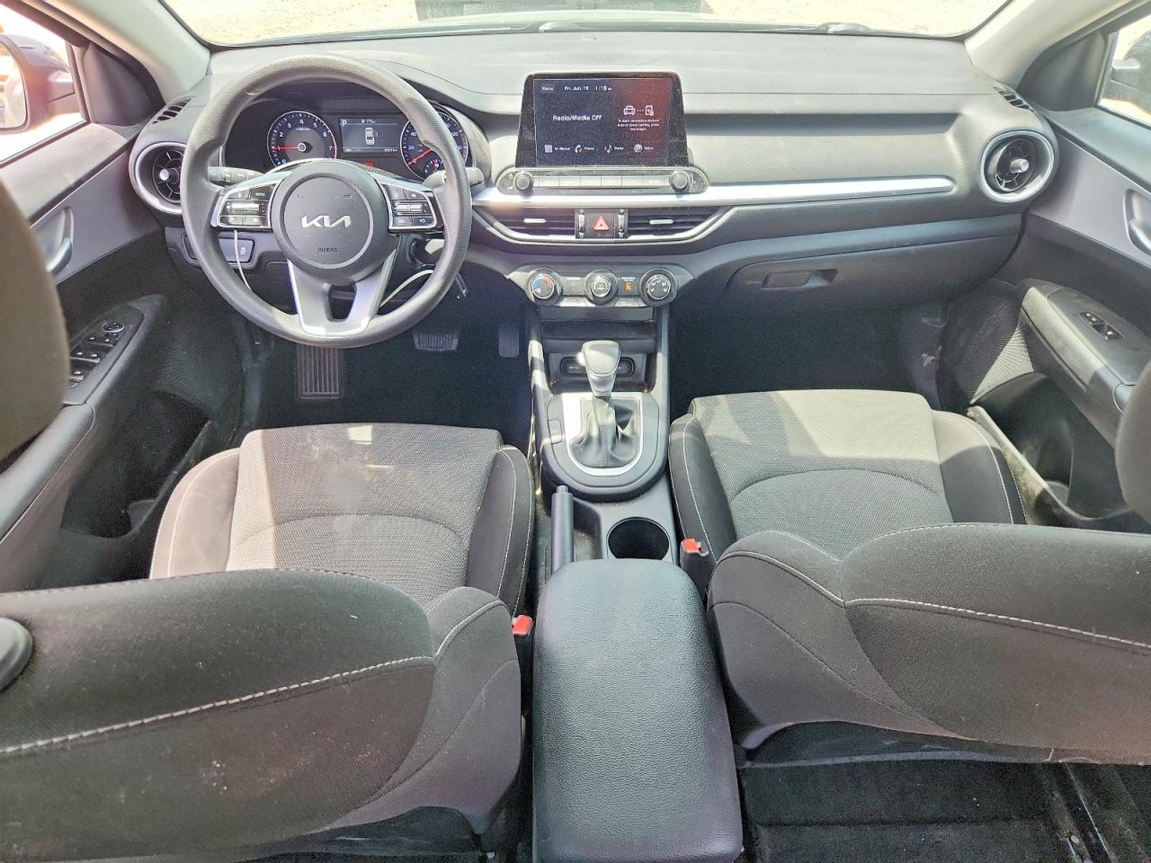 2024 KIA FORTE