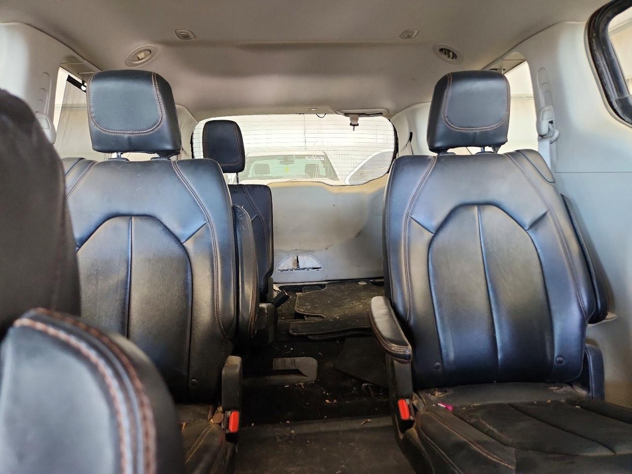 2017 CHRYSLER PACIFICA