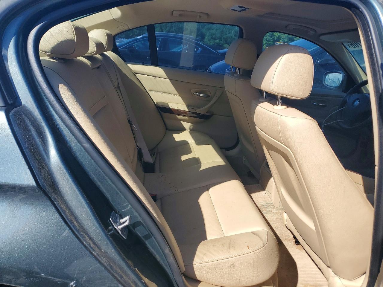 2010 BMW 3 SERIES