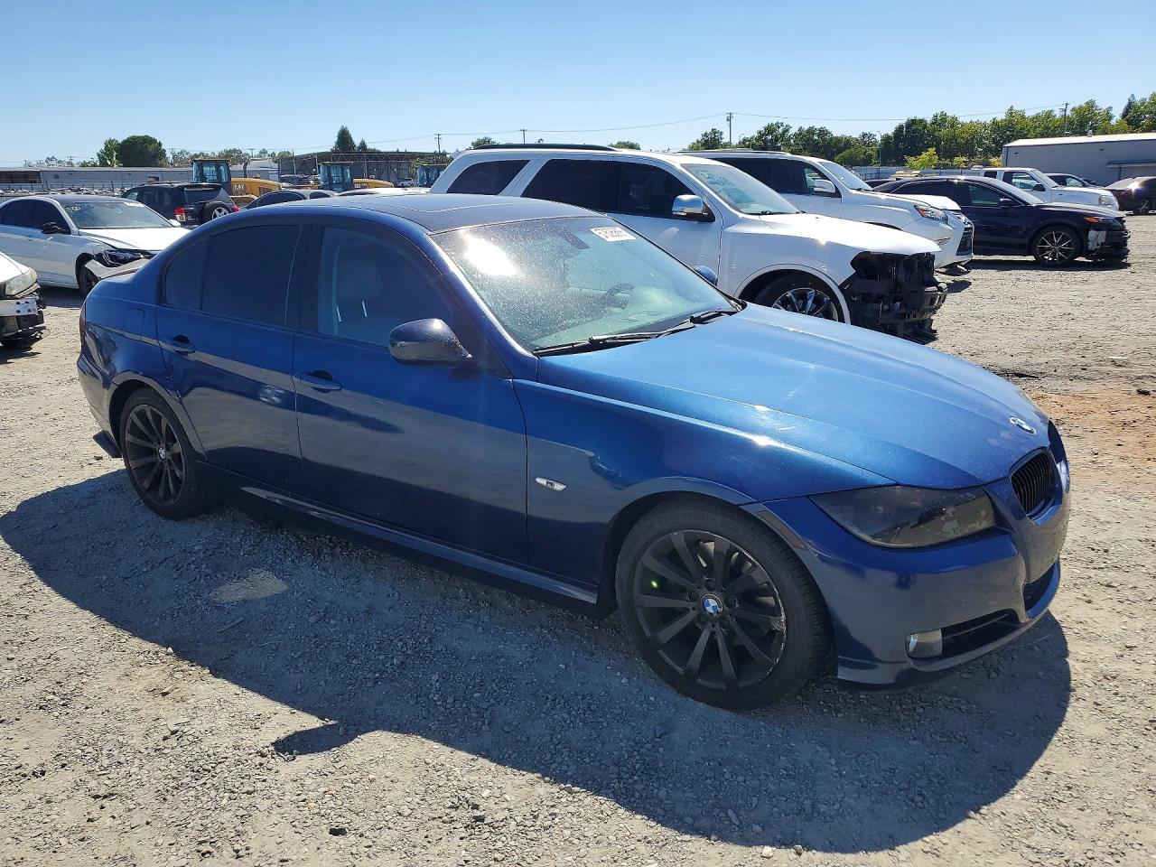 2011 BMW 3 SERIES