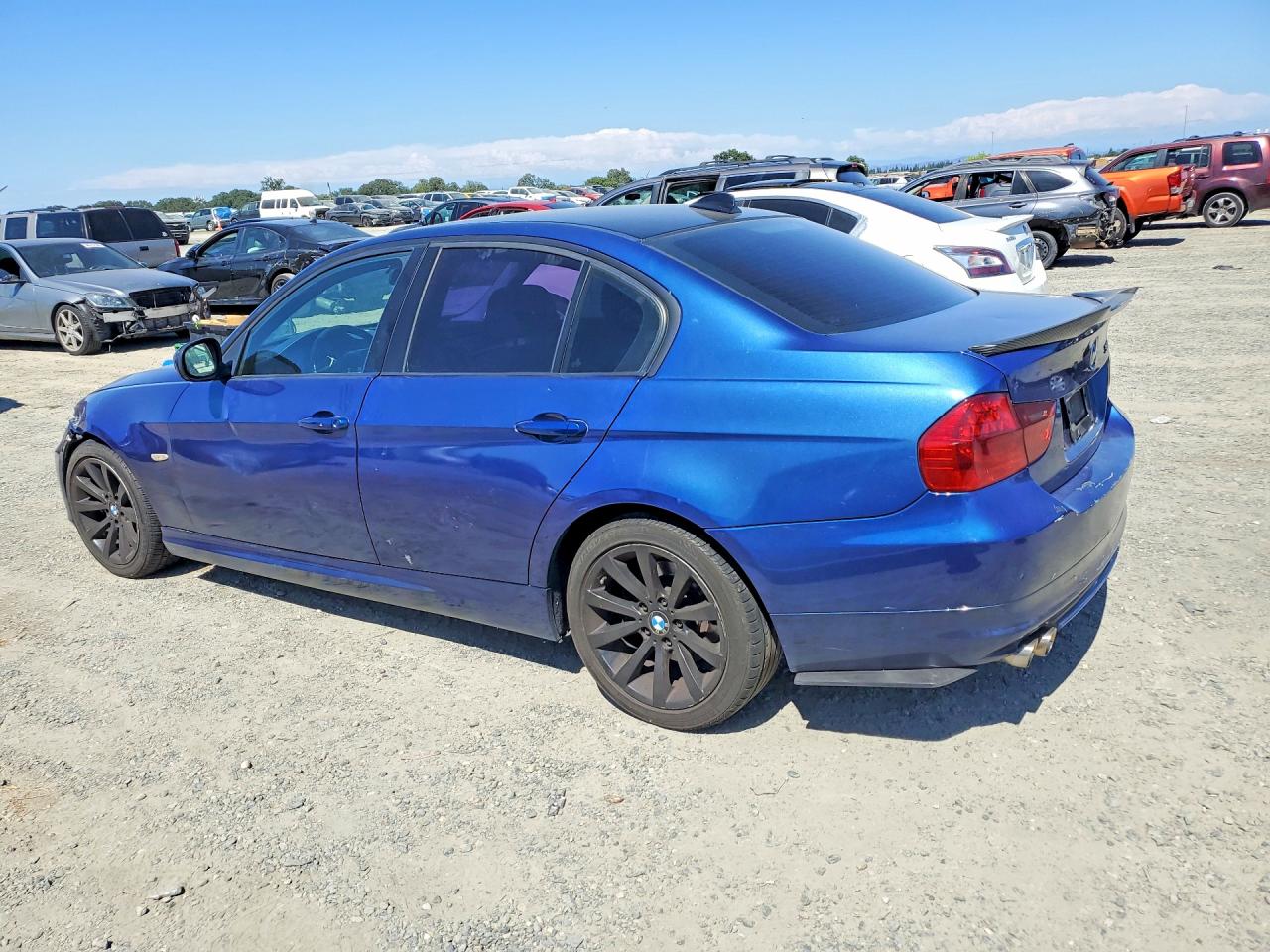 2011 BMW 3 SERIES