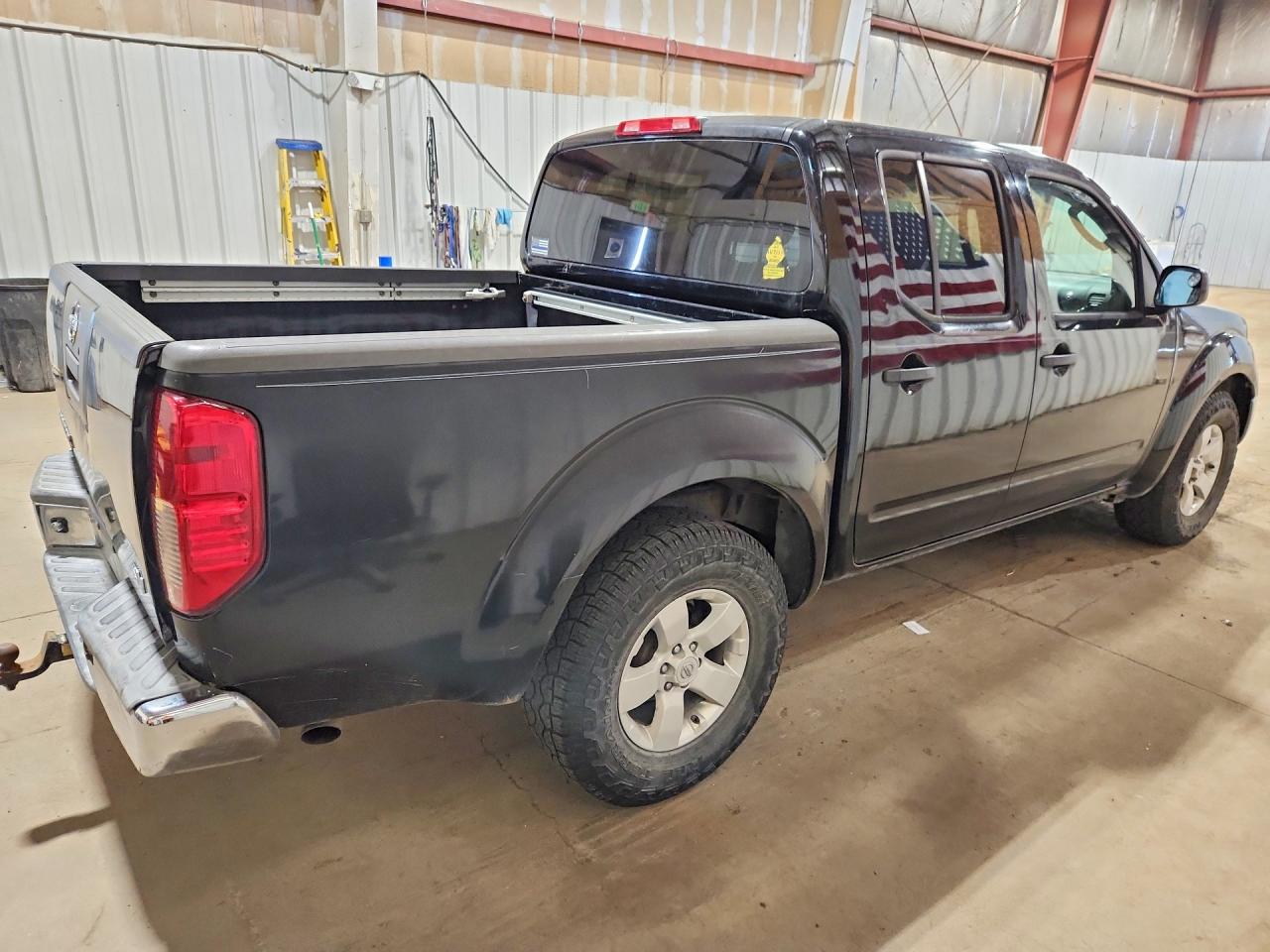 2011 NISSAN FRONTIER
