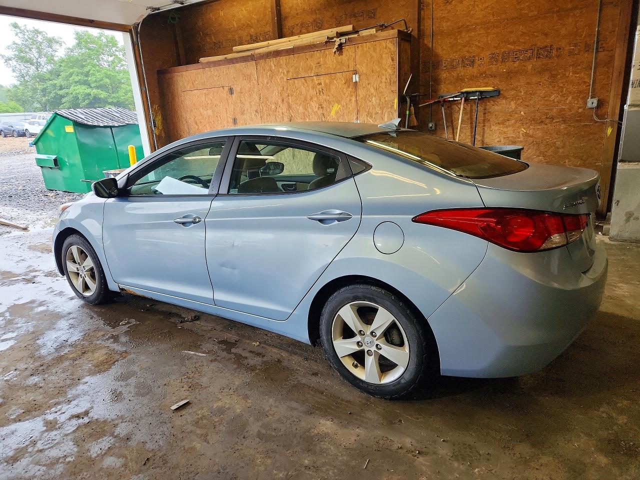 2012 HYUNDAI ELANTRA