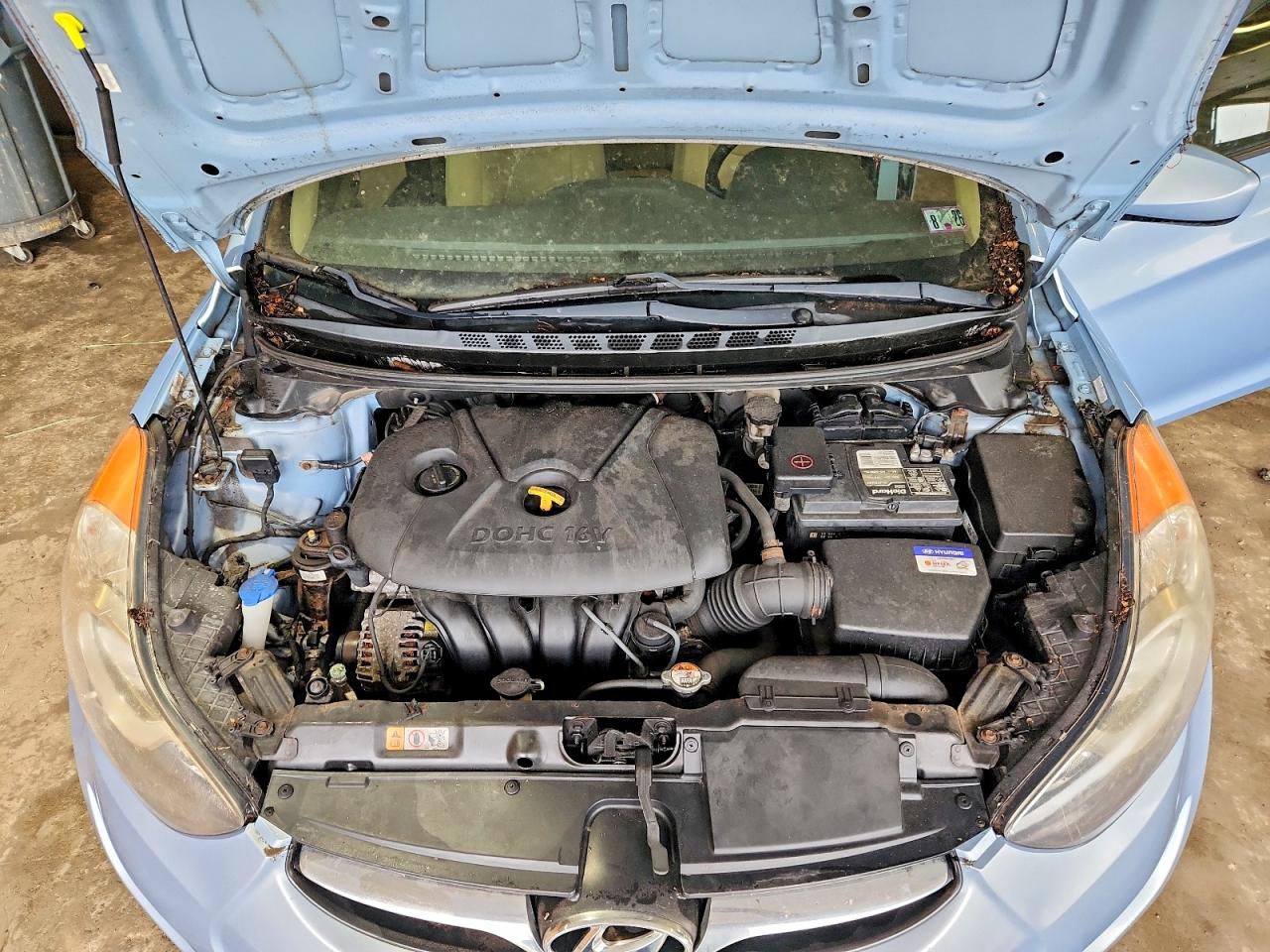 2012 HYUNDAI ELANTRA