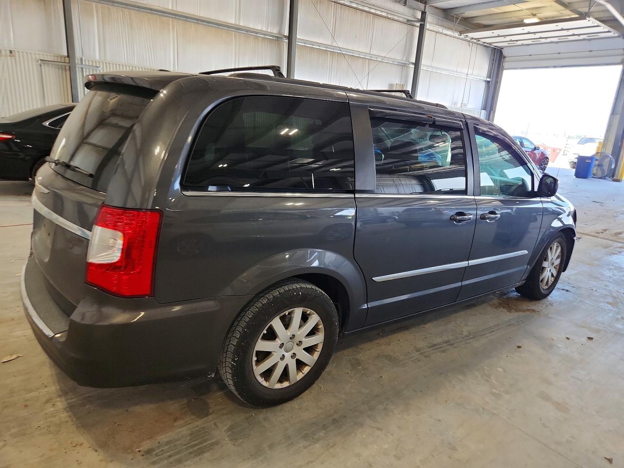 2016 CHRYSLER MINIVAN