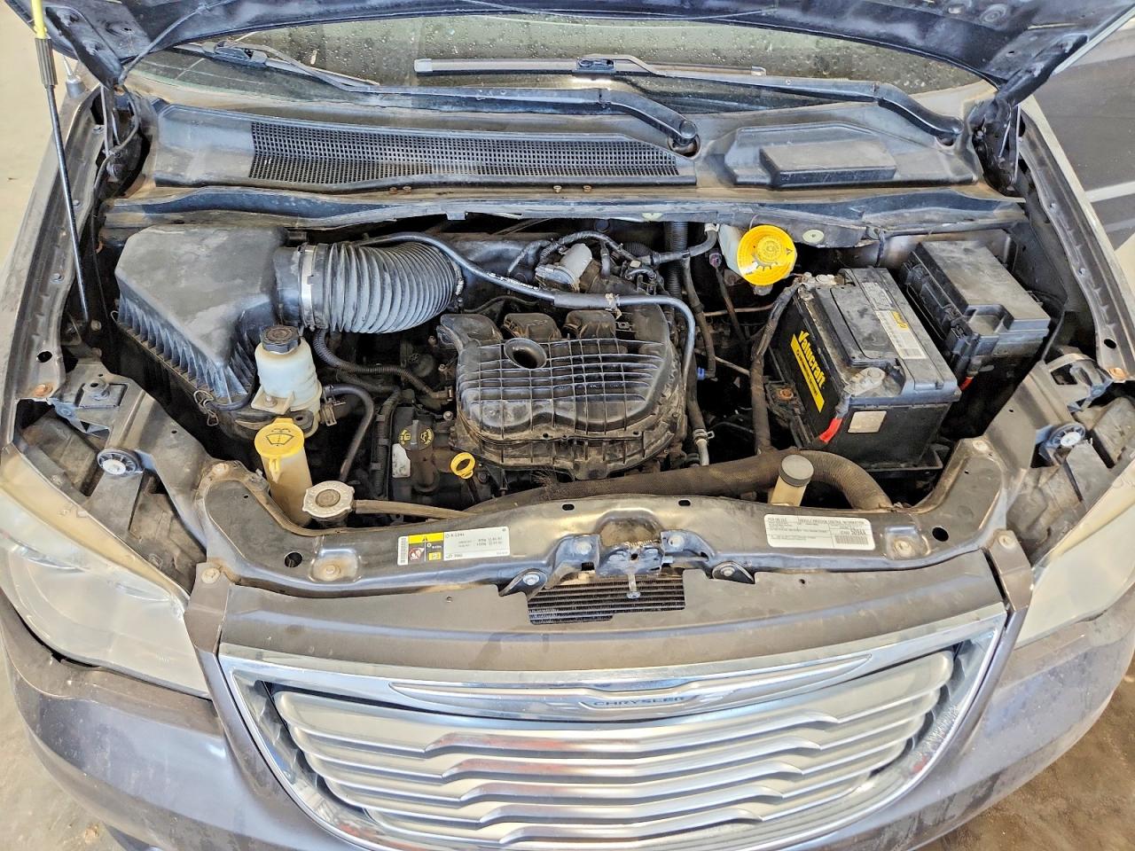 2016 CHRYSLER MINIVAN