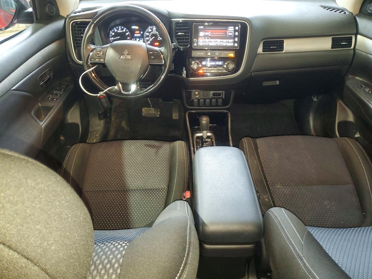 2018 MITSUBISHI OUTLANDER
