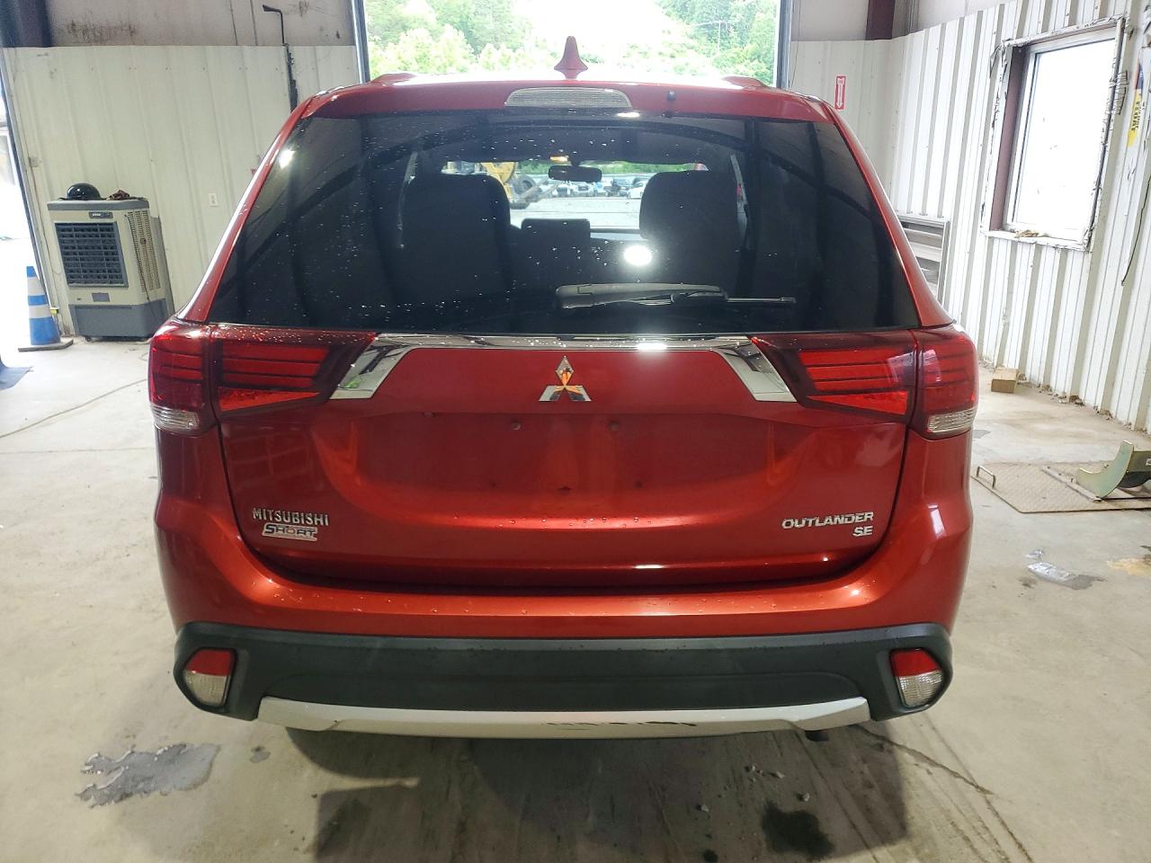 2018 MITSUBISHI OUTLANDER