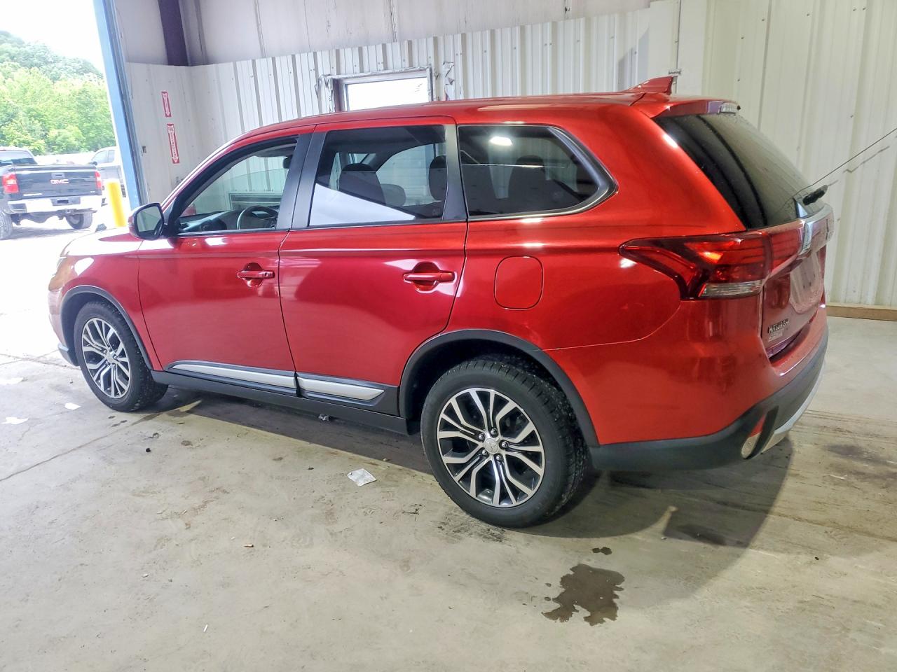 2018 MITSUBISHI OUTLANDER
