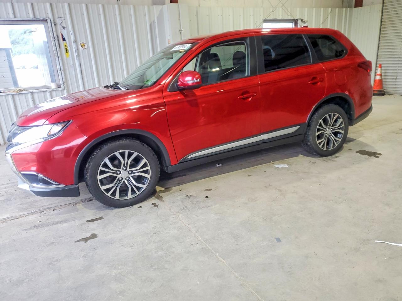 2018 MITSUBISHI OUTLANDER