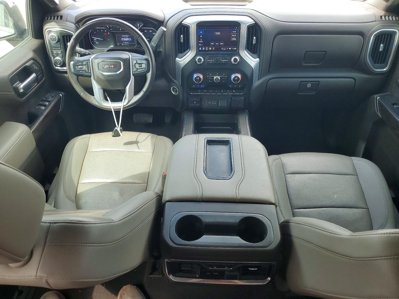 2021 GMC SIERRA