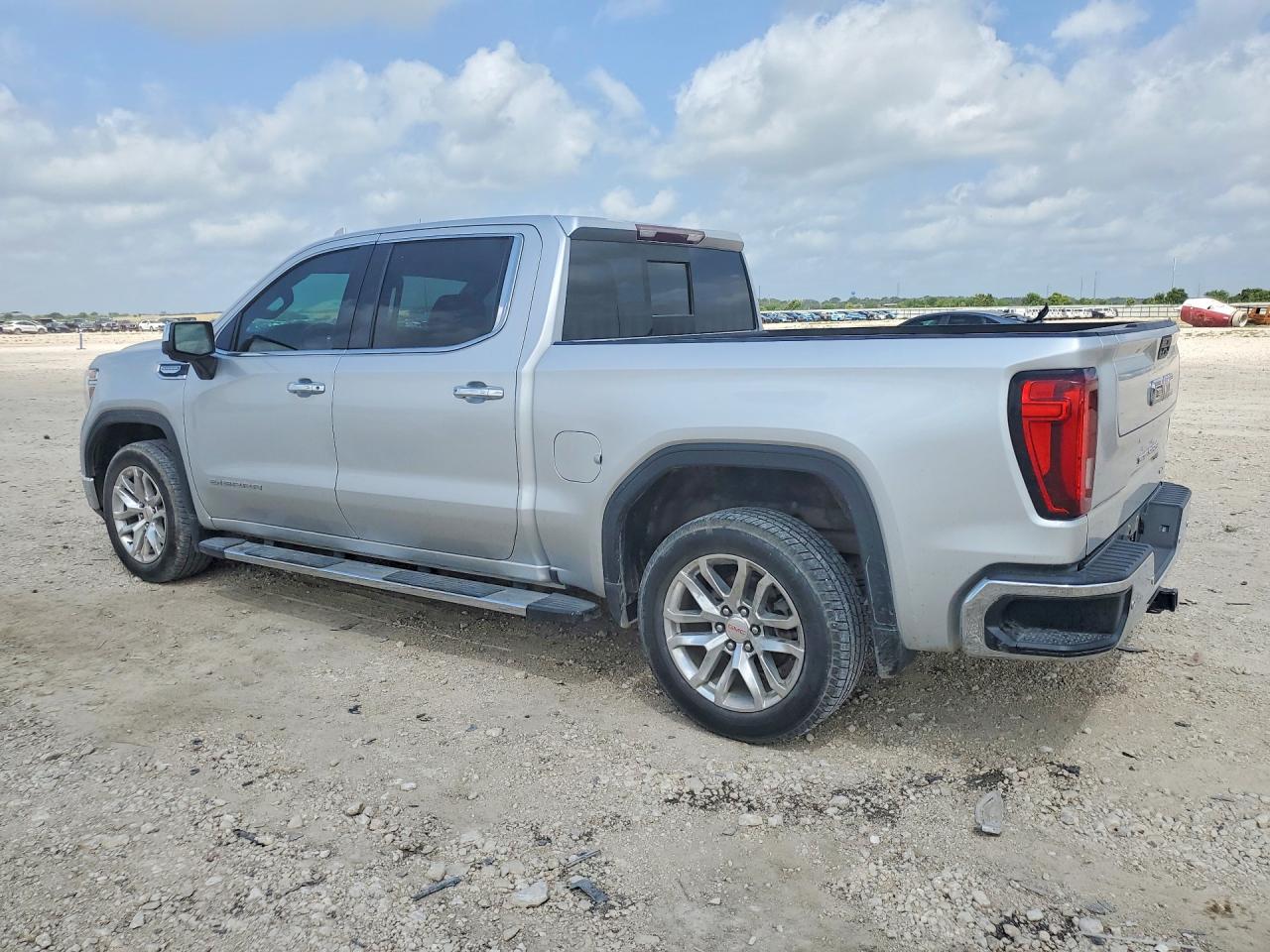 2021 GMC SIERRA