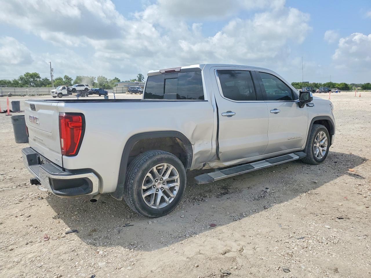 2021 GMC SIERRA