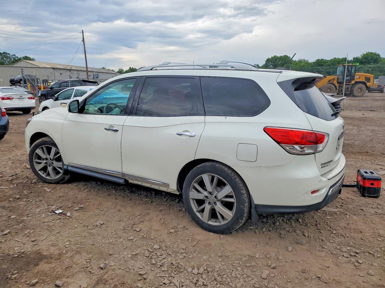 2015 NISSAN PATHFINDER