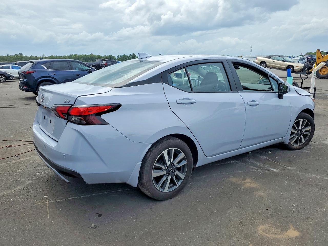 2024 NISSAN VERSA