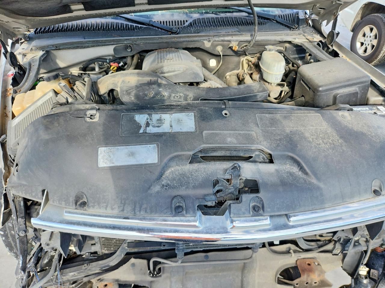 2005 CHEVROLET SUBURBAN