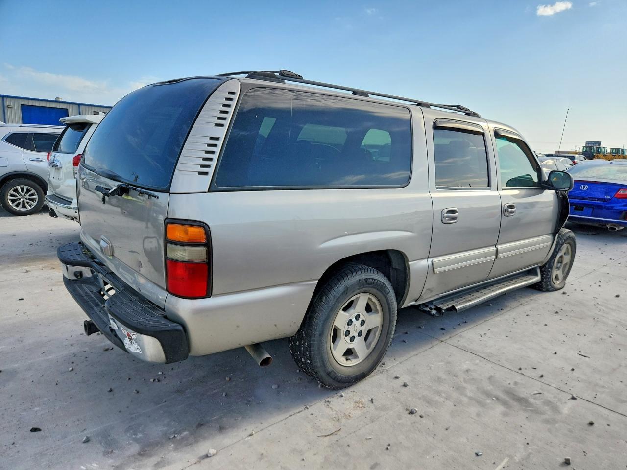 2005 CHEVROLET SUBURBAN