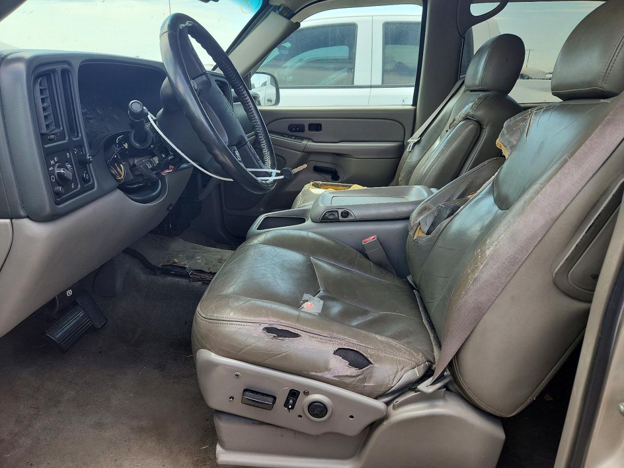2005 CHEVROLET SUBURBAN