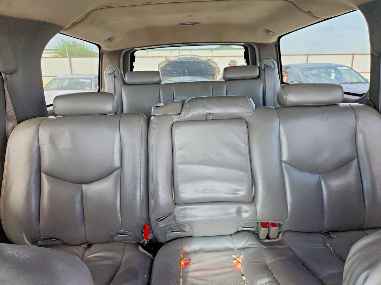 2005 CHEVROLET SUBURBAN