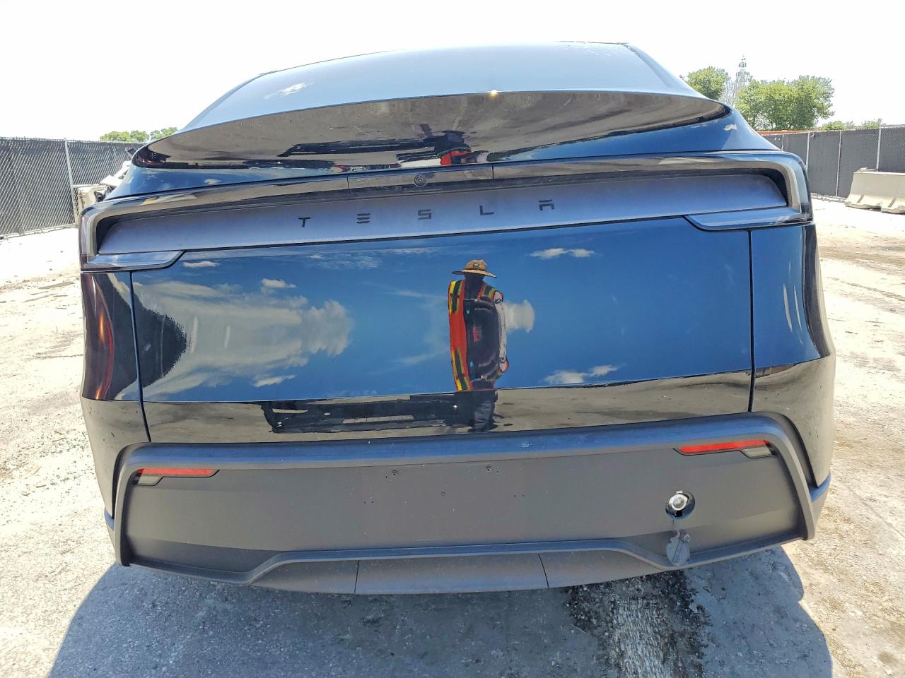 2026 TESLA MODEL Y