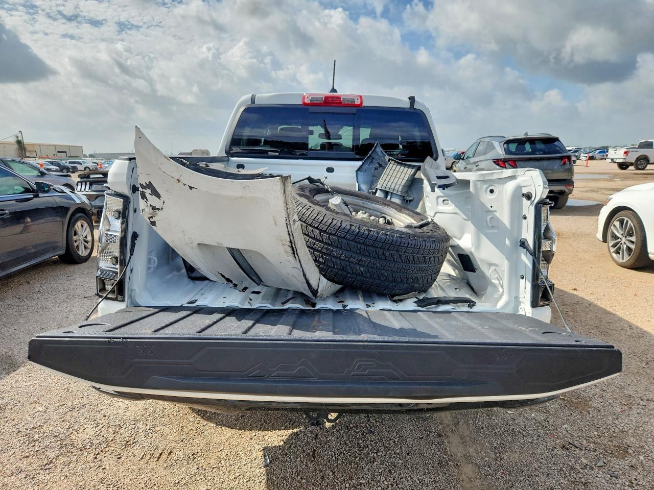 2026 CHEVROLET COLORADO