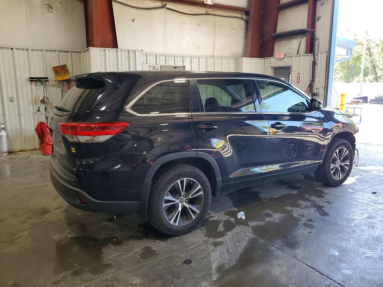 2018 TOYOTA HIGHLANDER